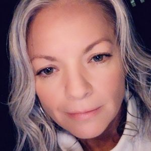 Meet your Posher, Catharine